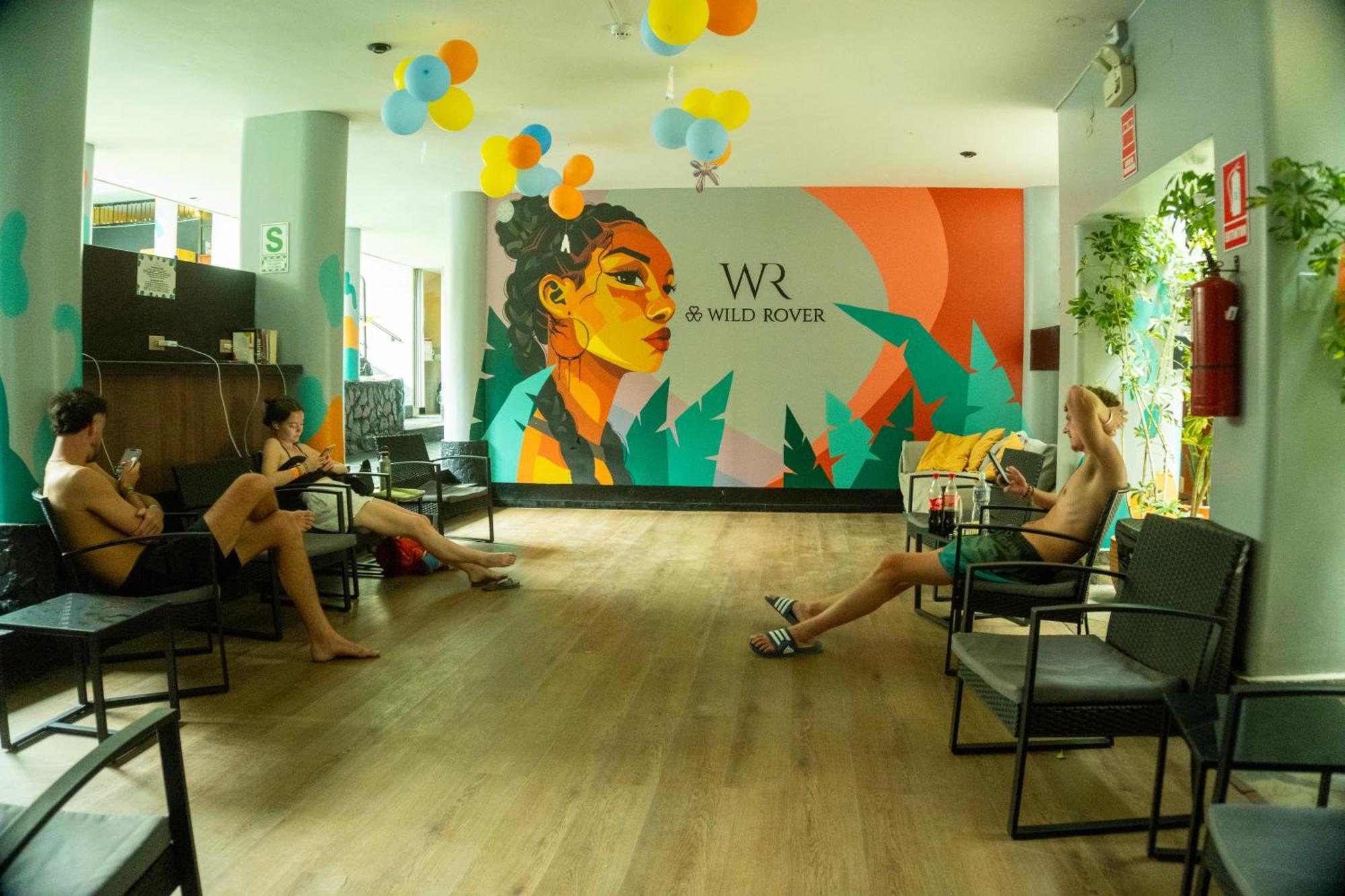 Wild Rover Huacachina イカ エクステリア 写真