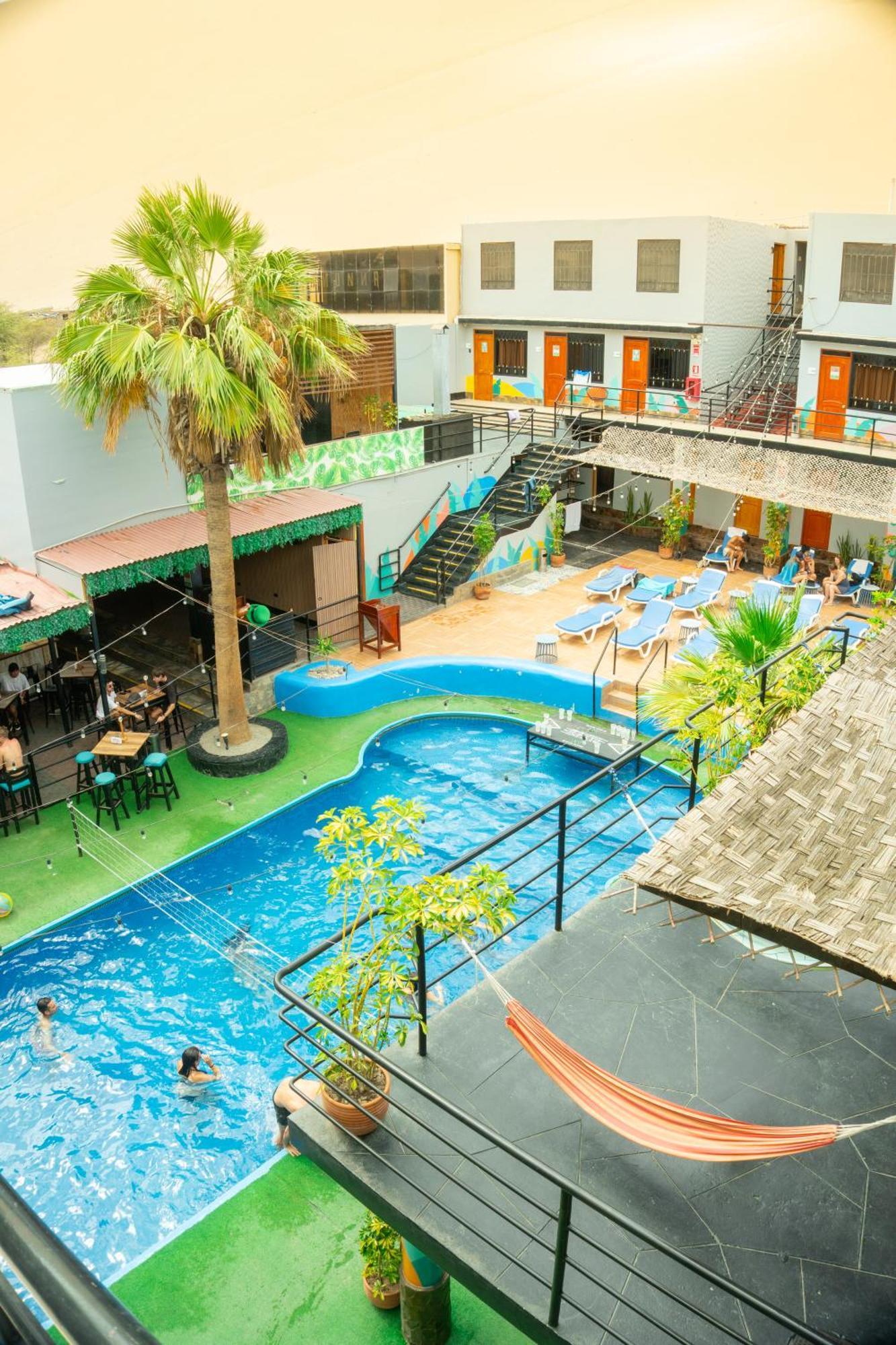 Wild Rover Huacachina イカ エクステリア 写真