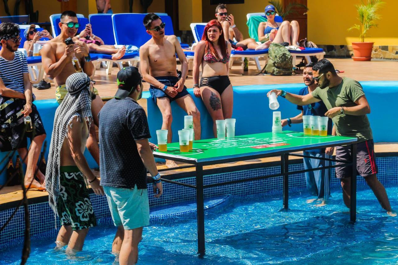 Wild Rover Huacachina イカ エクステリア 写真
